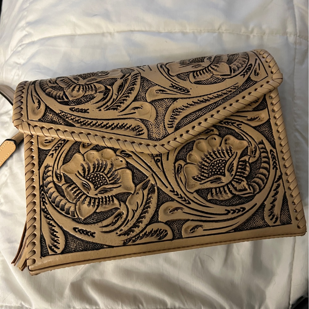 Beige leather carving purse with removal crossbody